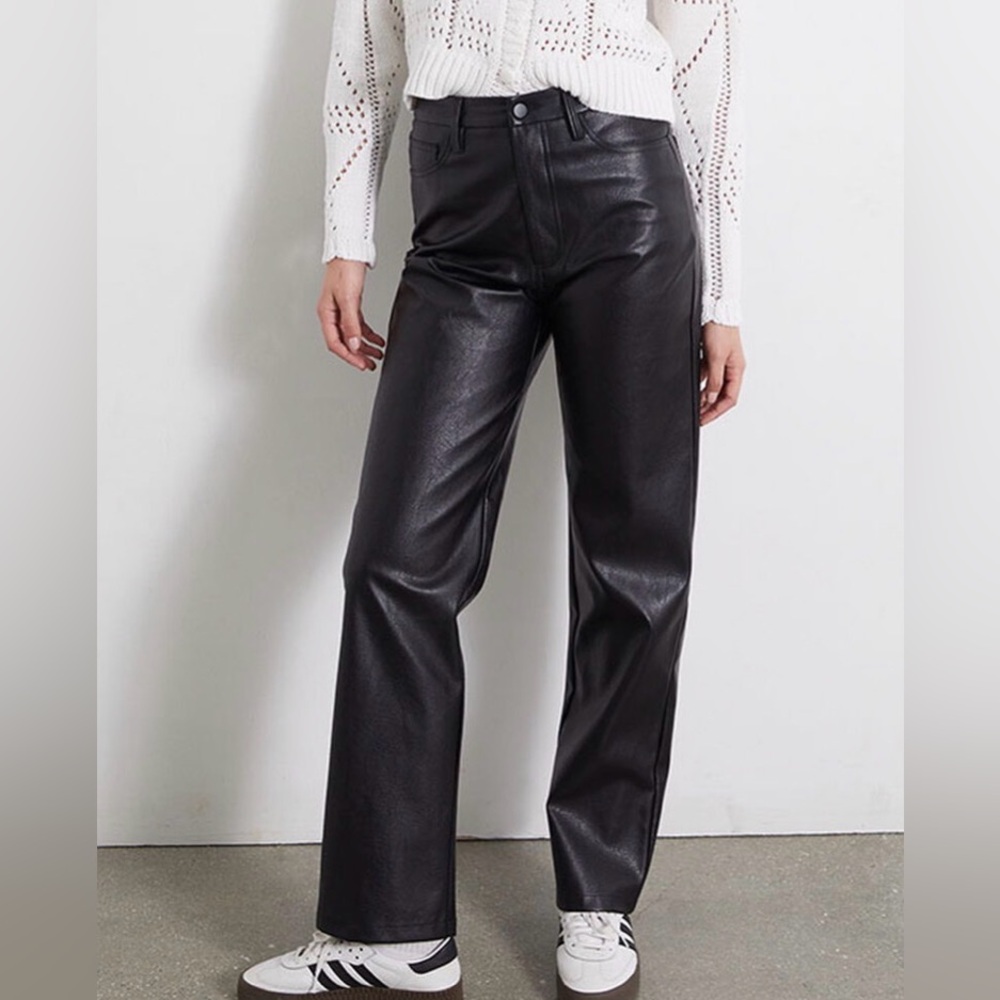 Pac-sun 90s  pleather Pants size Medium